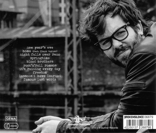 Sophomore (+Download)